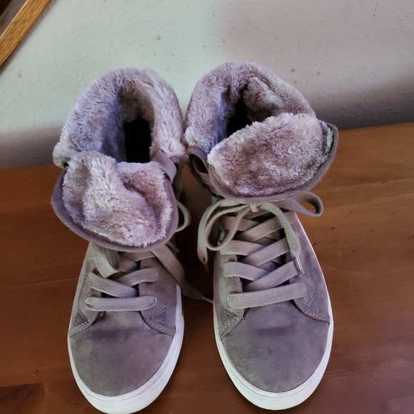 Mossimo Supply Co. Shoes - Mossimo Supply Co Fur Lined Sneakers